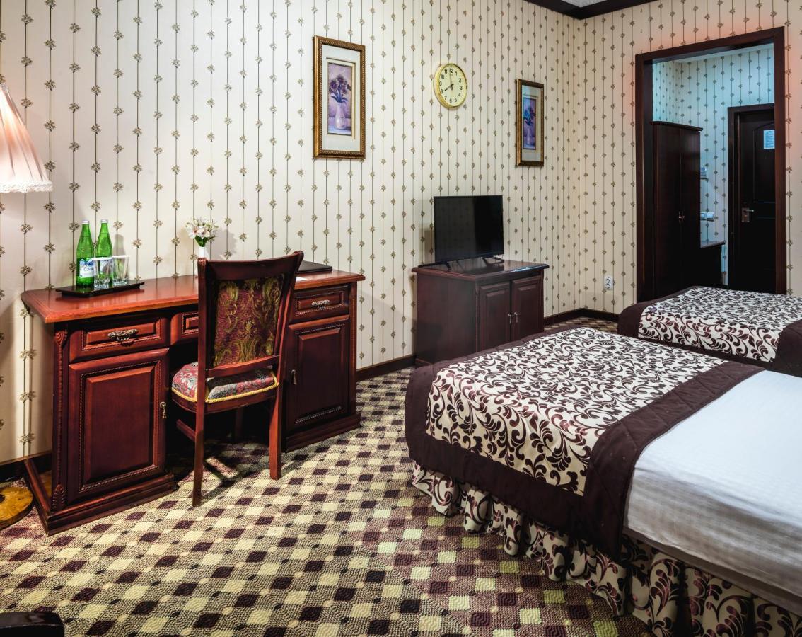Asia Tashkent Hotel Екстер'єр фото