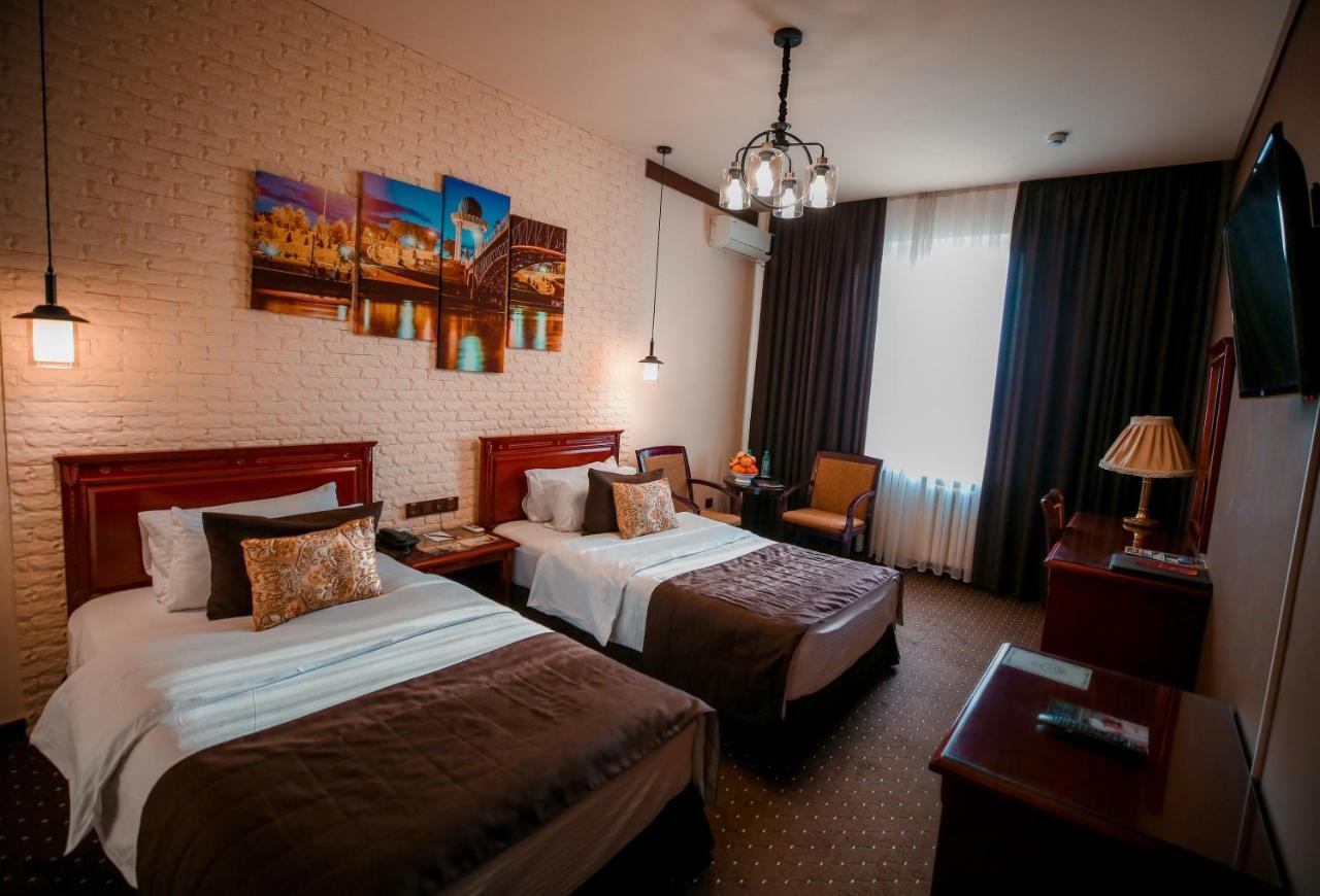 Asia Tashkent Hotel Екстер'єр фото