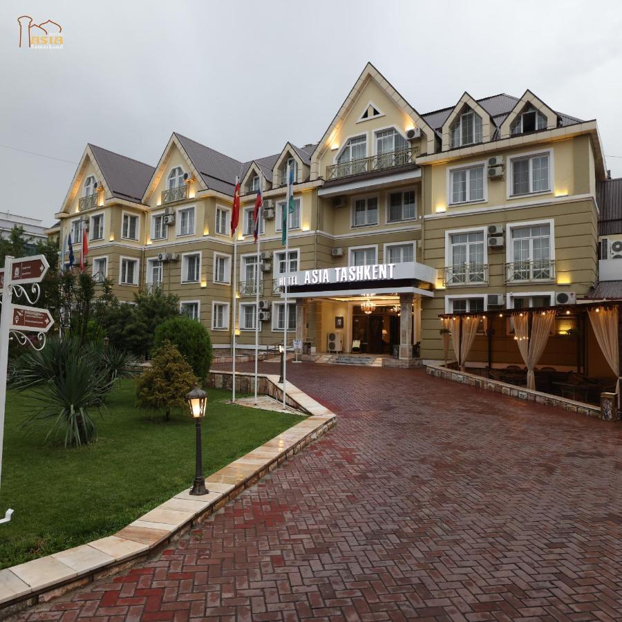 Asia Tashkent Hotel Екстер'єр фото