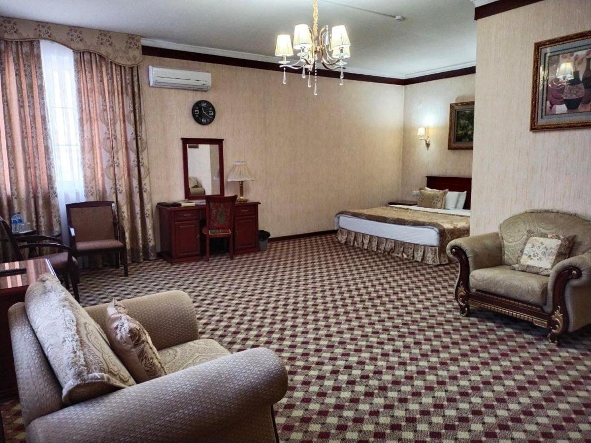 Asia Tashkent Hotel Екстер'єр фото