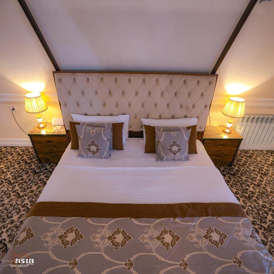 Asia Tashkent Hotel Екстер'єр фото
