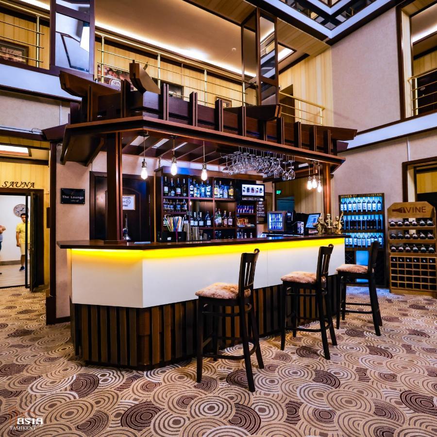 Asia Tashkent Hotel Екстер'єр фото