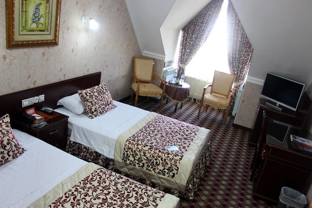 Asia Tashkent Hotel Екстер'єр фото