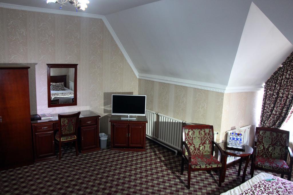 Asia Tashkent Hotel Екстер'єр фото