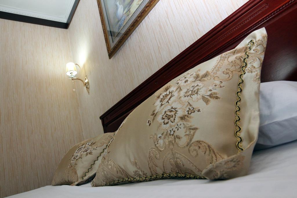 Asia Tashkent Hotel Екстер'єр фото
